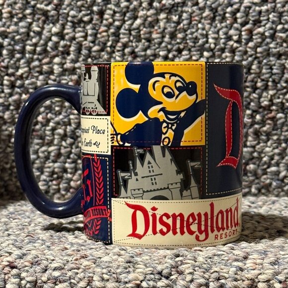 Disneyland Resort Thailand The Happiest Place on Earth Mickey Mouse Mug 14oz - Picture 2 of 6